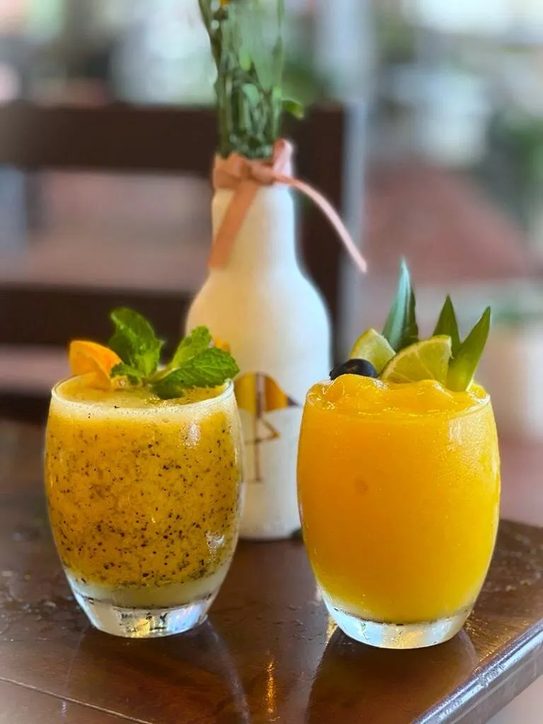 Fresh tropical drinks at a Jaco restaurant on the food tour